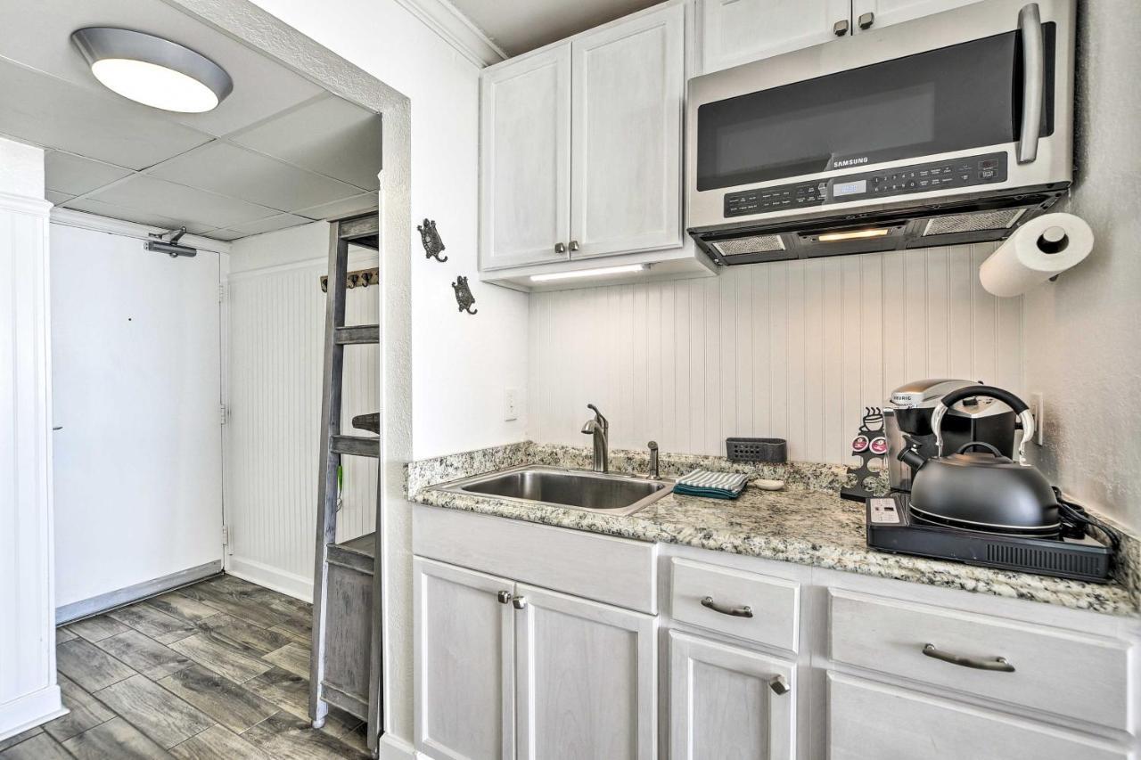 Newly Renovated Oceanfront With Access * Myrtle Beach