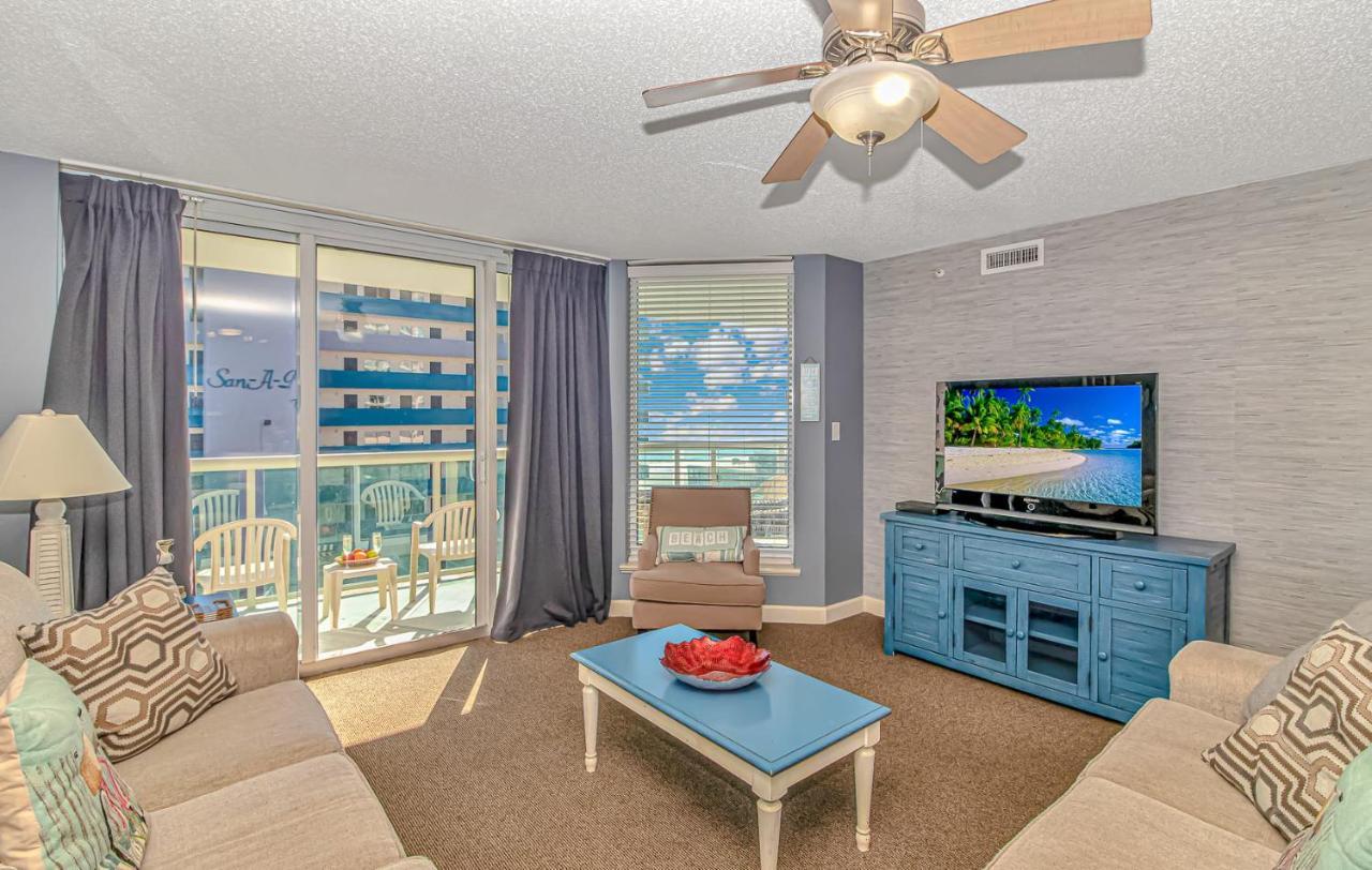Holiday home Malibu Pointe Beach Club - Across The Street From The Ocean! Sleeps 13 Guests!