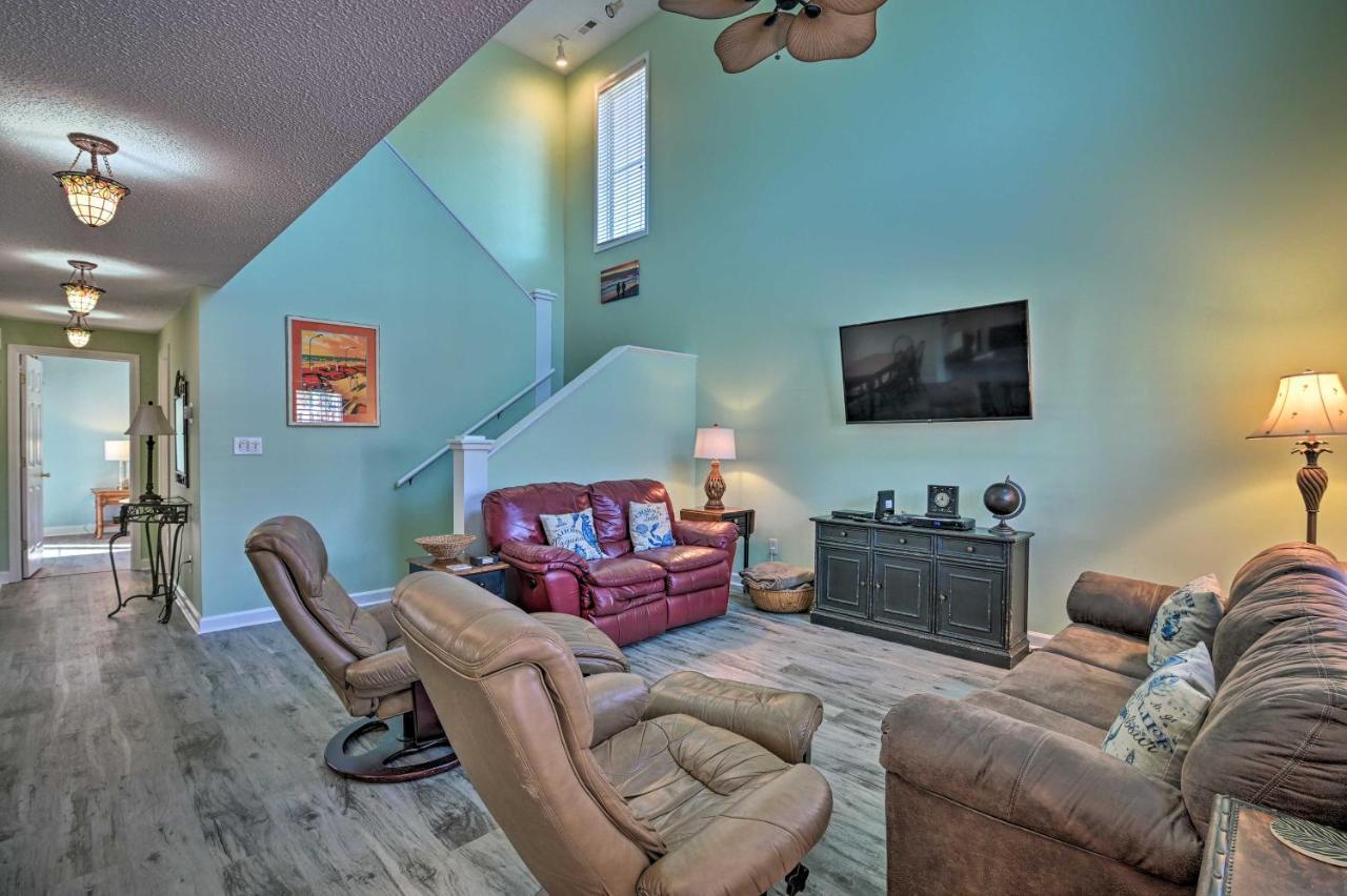 Surfside Base Steps To Pool And Ocean! Holiday home