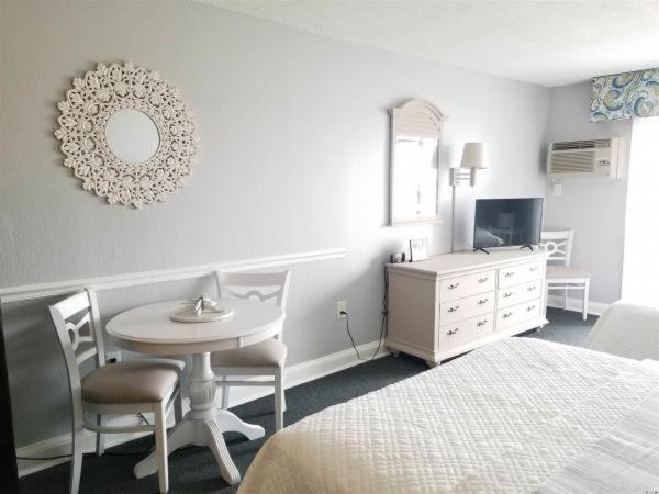 Beautiful Double Queen With Ocean Views! Sea Mist 50811 - Perfect For 2-4 Guests! *