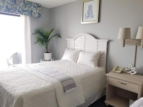 Holiday home Beautiful Double Queen With Ocean Views! Sea Mist 50811 - Perfect For 2-4 Guests! *