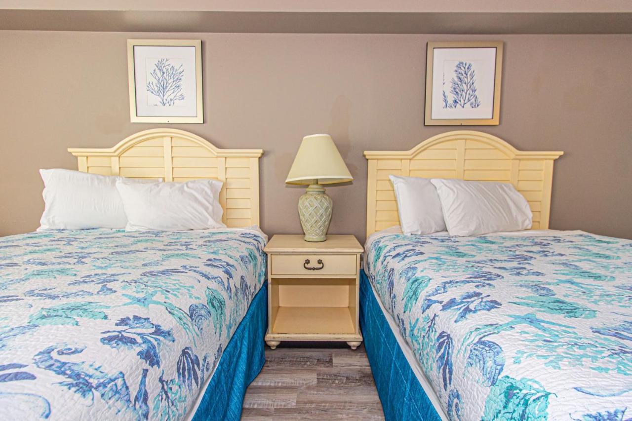Holiday home Direct Oceanfront Studio With Beautiful Updates! Sea Mist 20709 Queen Beds - Full Kitchen!