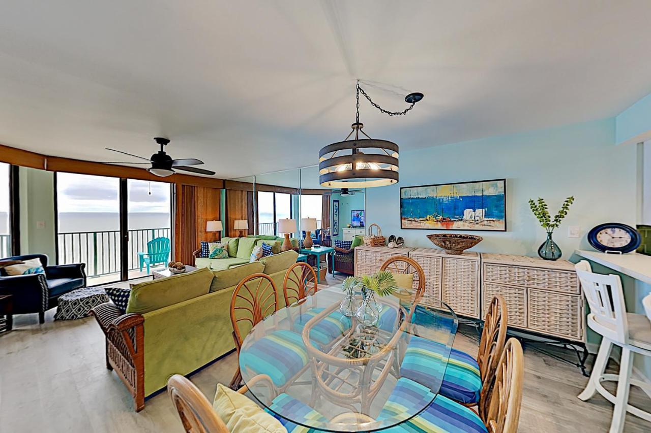 Club Iii Unit 9-c Apartment