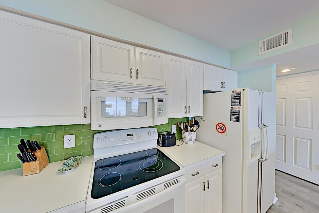 Club Iii Unit 9-c Apartment *