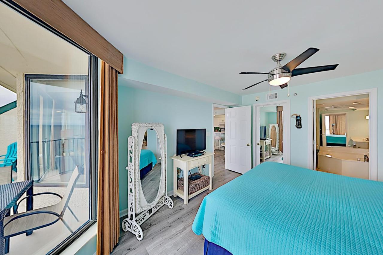Club Iii Unit 9-c Apartment *