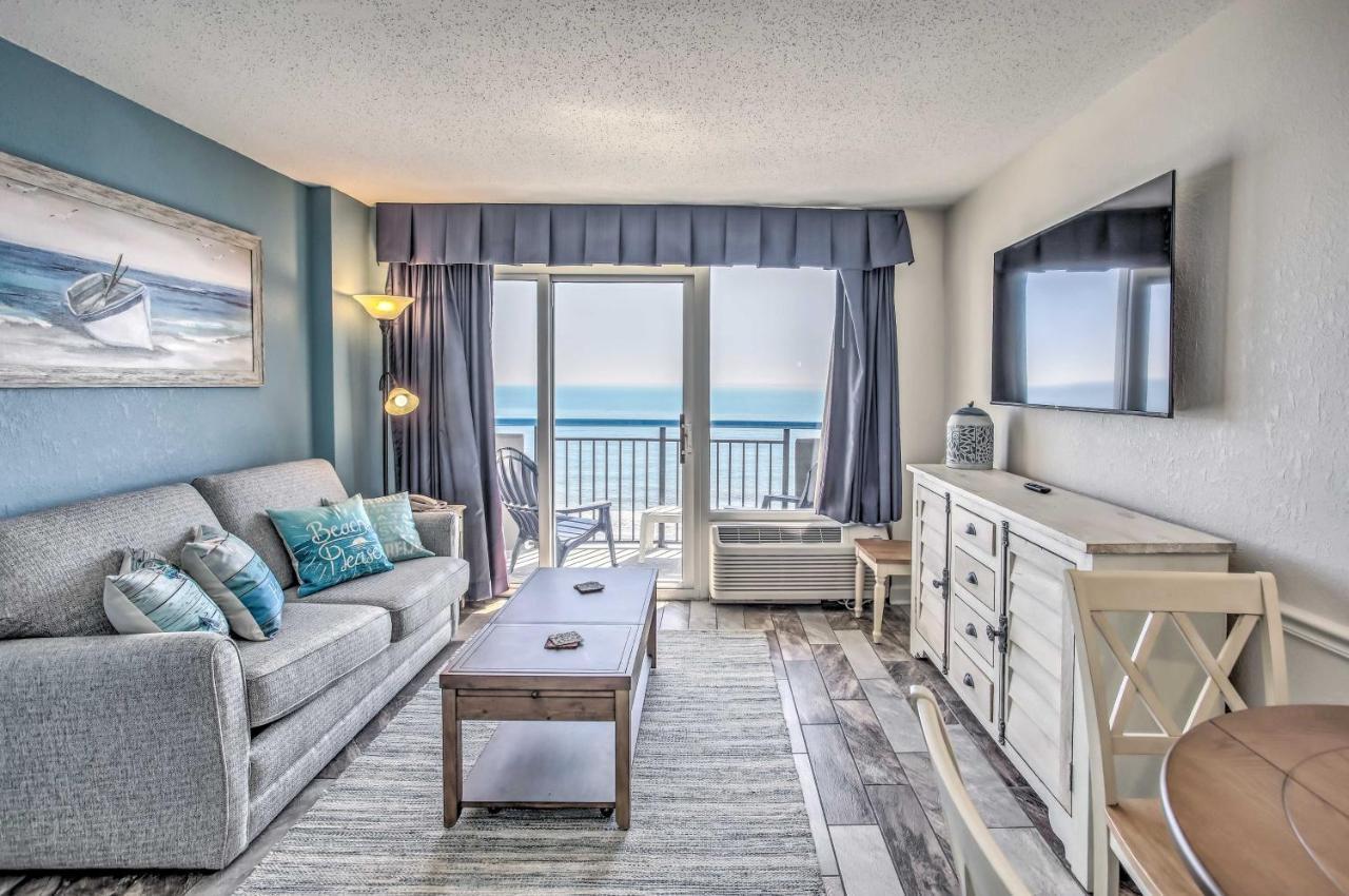 Airy Oceanfront With Balcony Apartment *