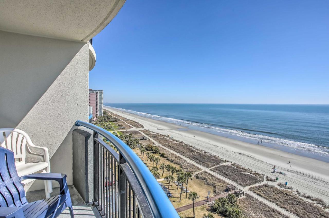 Airy Oceanfront With Balcony