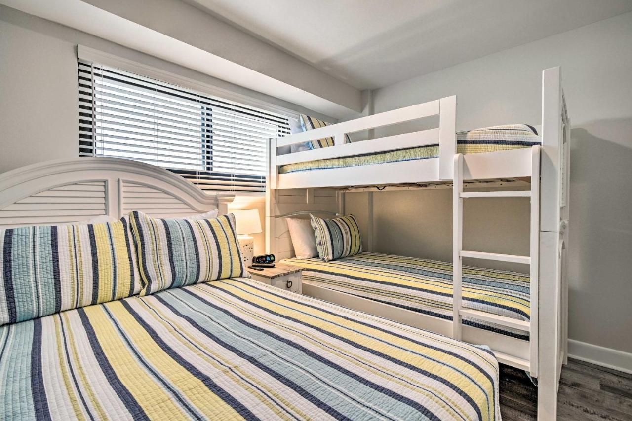 Remodeled Beachfront In Myrtle Beach! Apartment