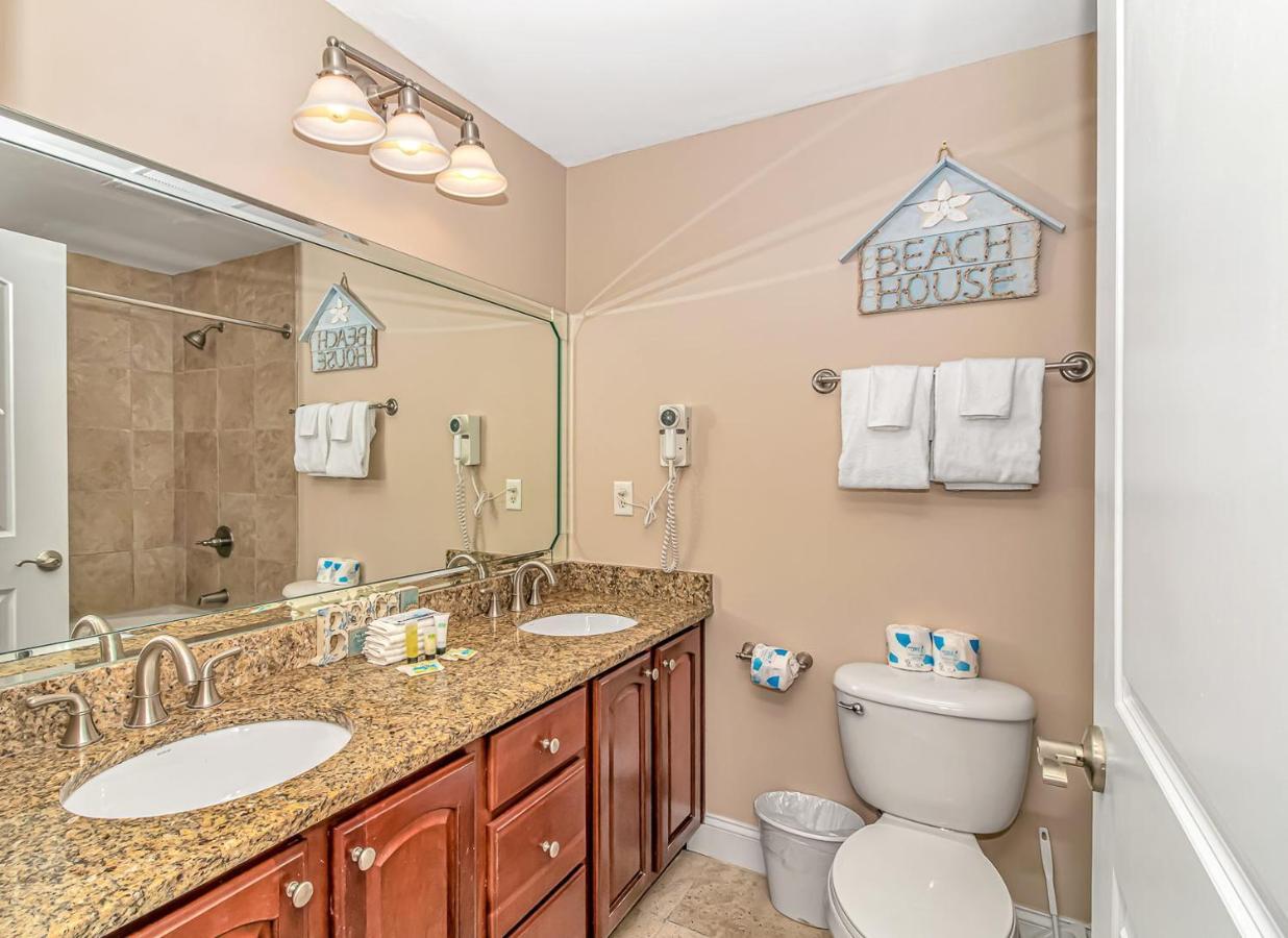 Ocean Breeze Luxury 3d, Nicely Updated! Across From The Ocean! Sleeps 18 ! Apartment Myrtle Beach