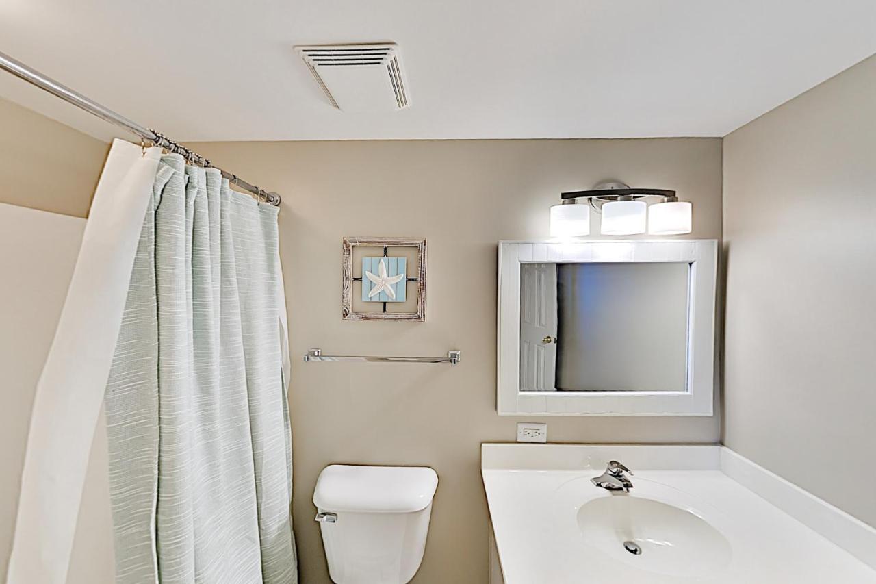 Apartment Club Iii Unit 9-c