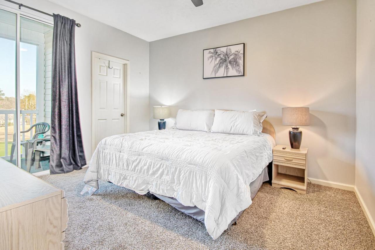 Apartment River Oaks 48-h
