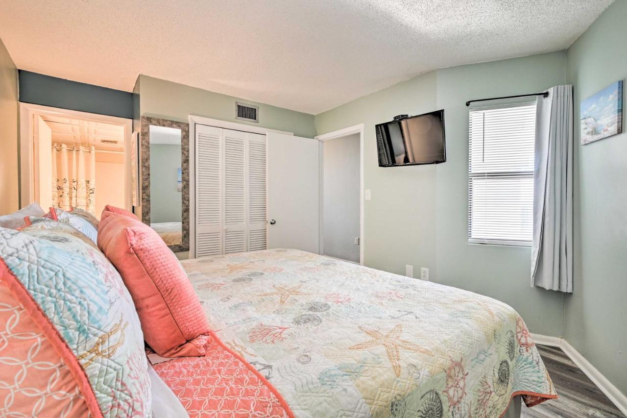 Apartment Oceanfront Oasis With Deck And Access! Myrtle Beach