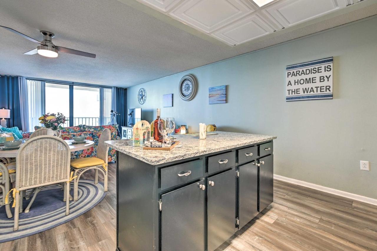 Apartment Oceanfront Oasis With Deck And Access! Myrtle Beach