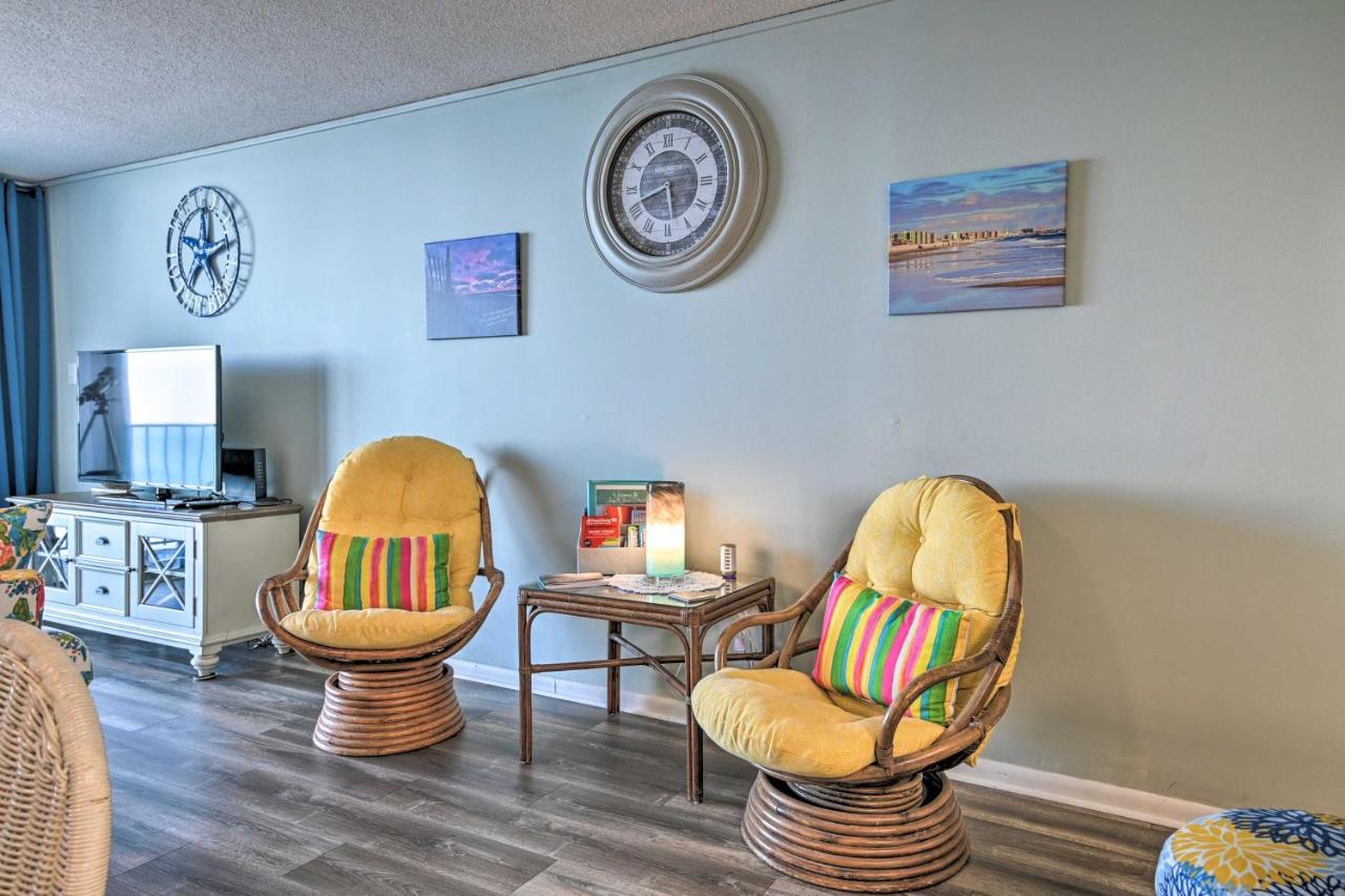 Oceanfront Oasis With Deck And Access! Apartment