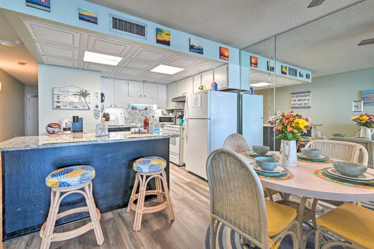 Oceanfront Oasis With Deck And Access! Apartment