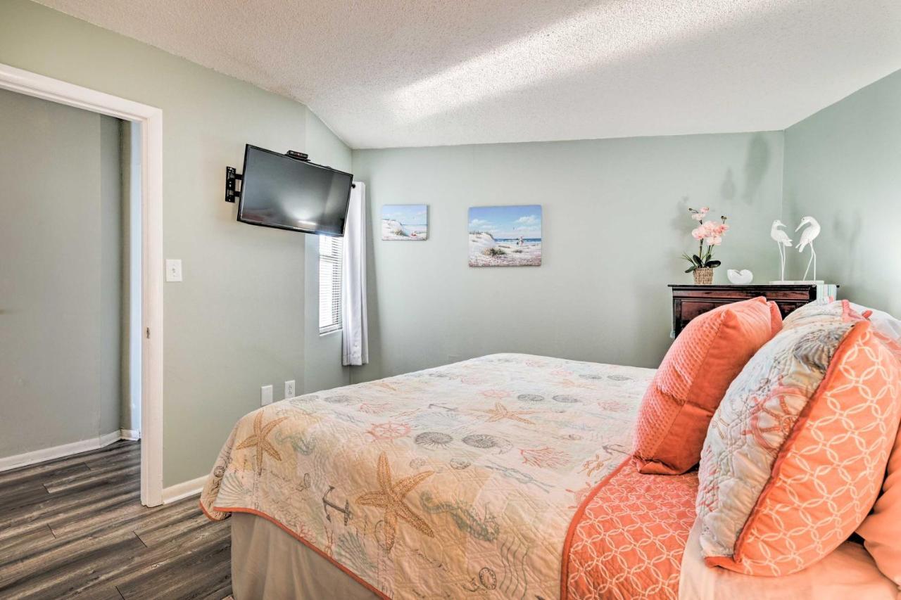 Oceanfront Oasis With Deck And Access! Myrtle Beach