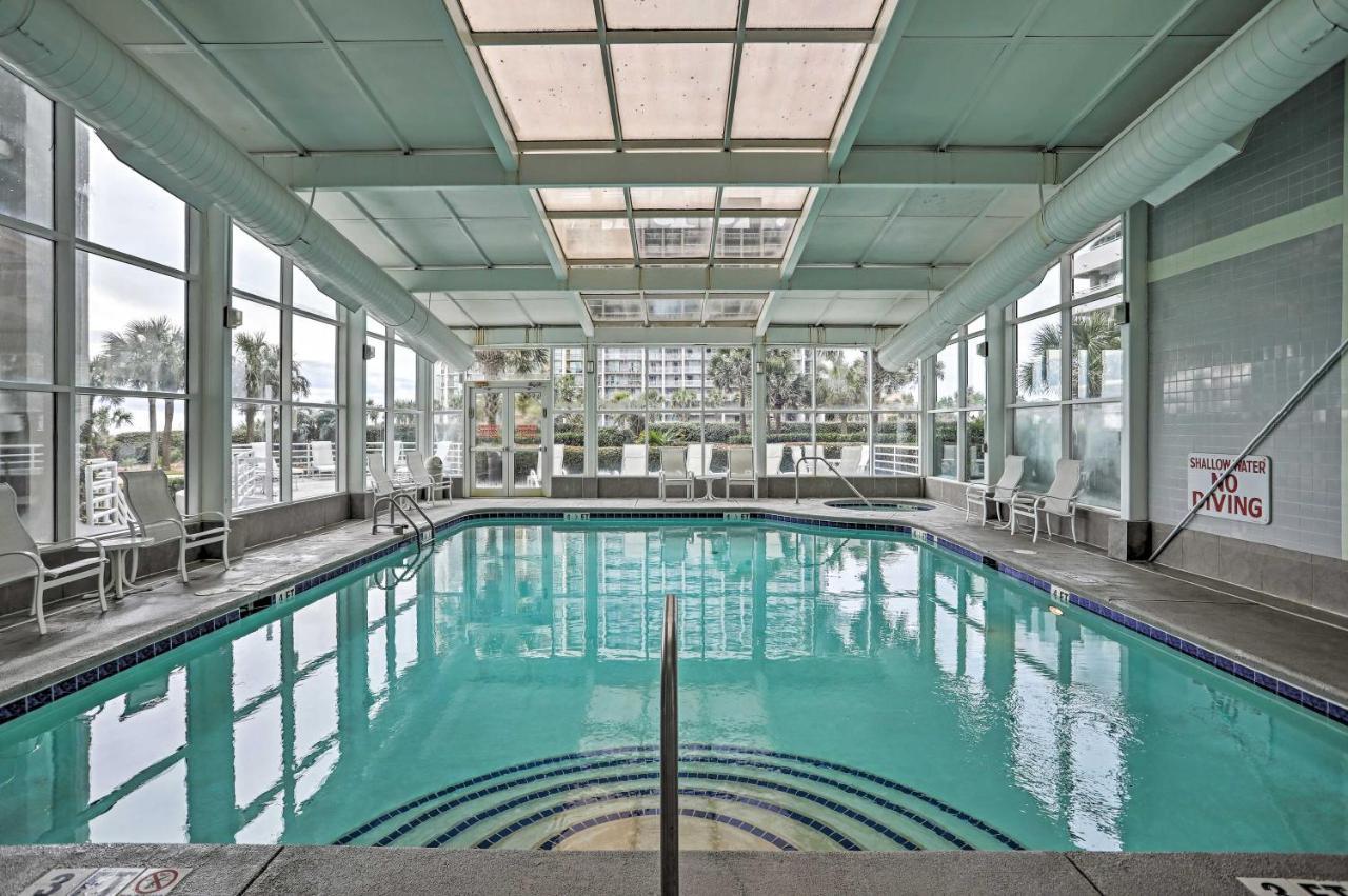 Apartment Beachfront With Amenities And Boardwalk!