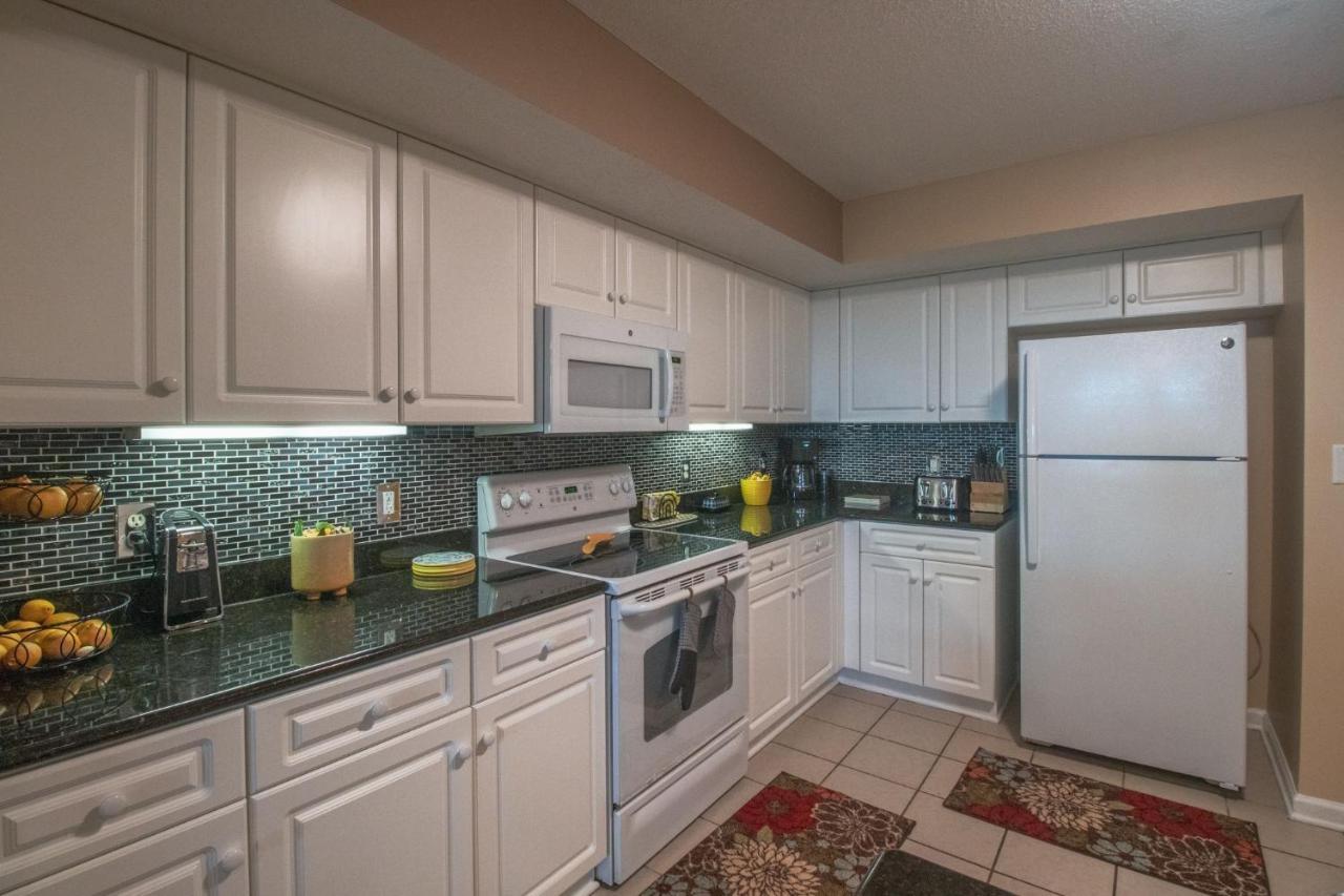 Yacht Club #2-204 Apartment *