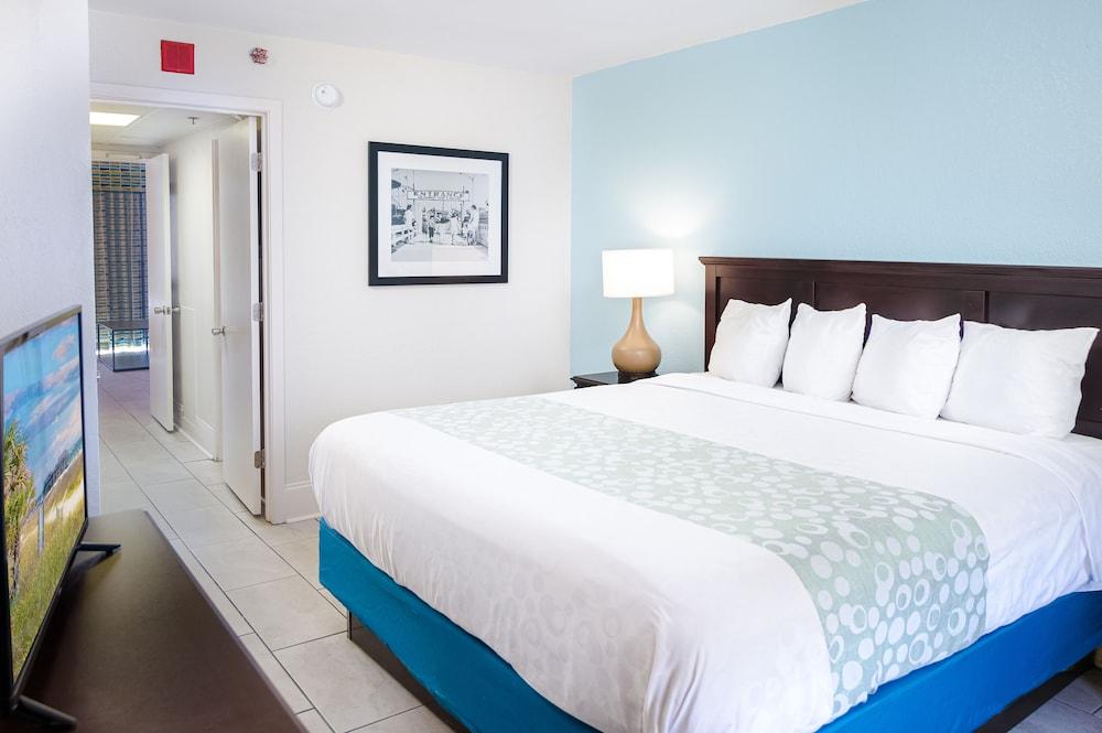 Resort Castle By Patton Hospitality 2*