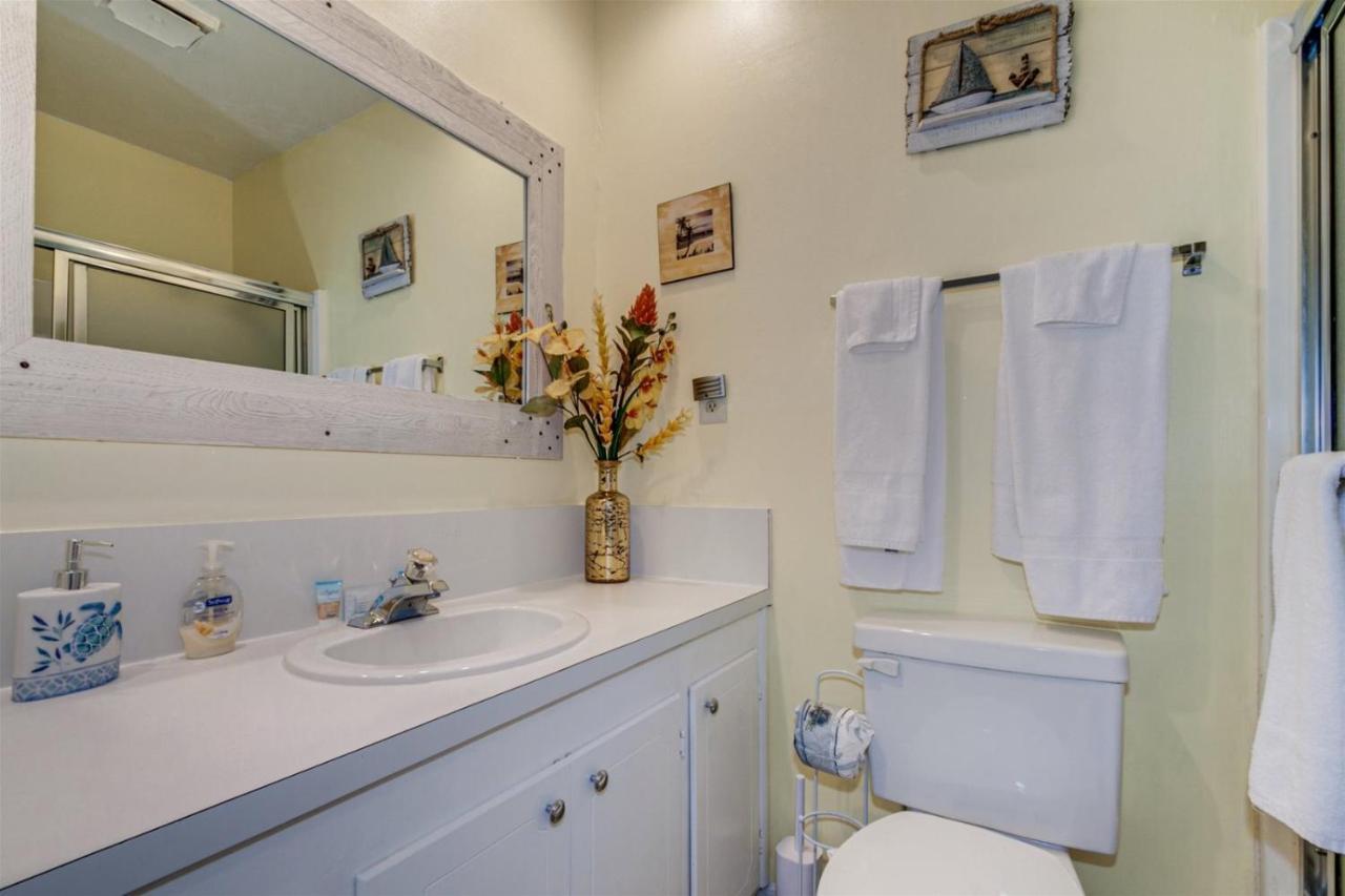 Apartment Surfside Floral Villas E17
