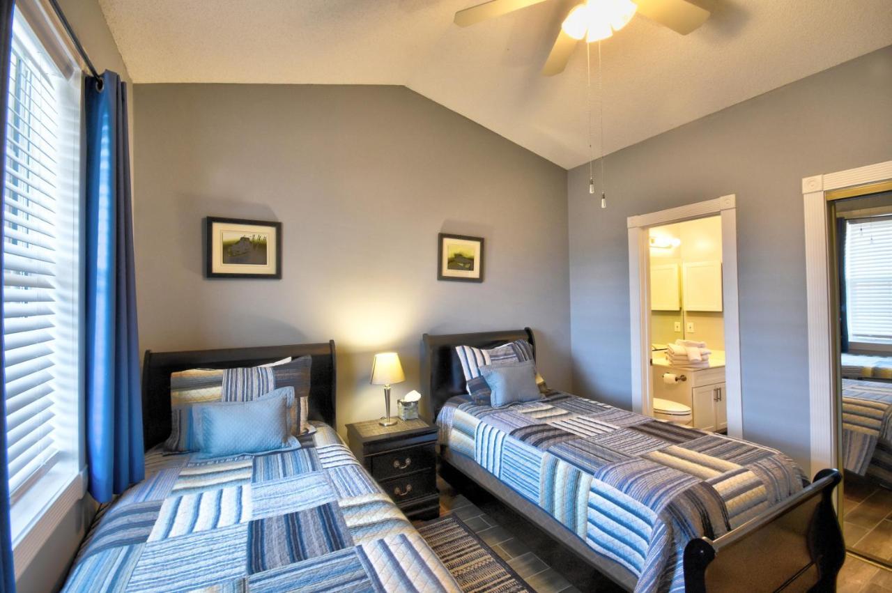 4737 Wild Iris Drive Magnolia Place Apartment *
