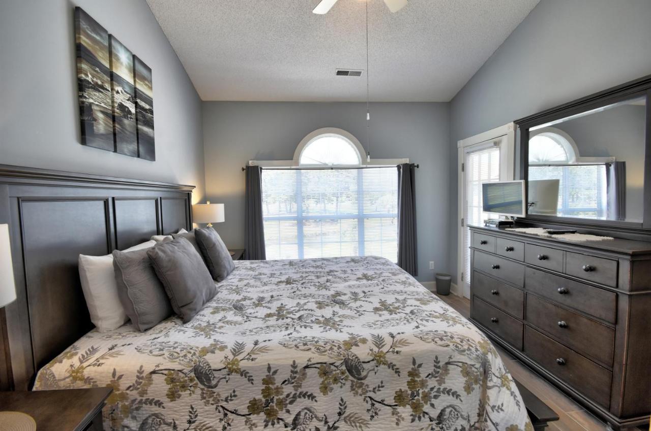4737 Wild Iris Drive Magnolia Place
