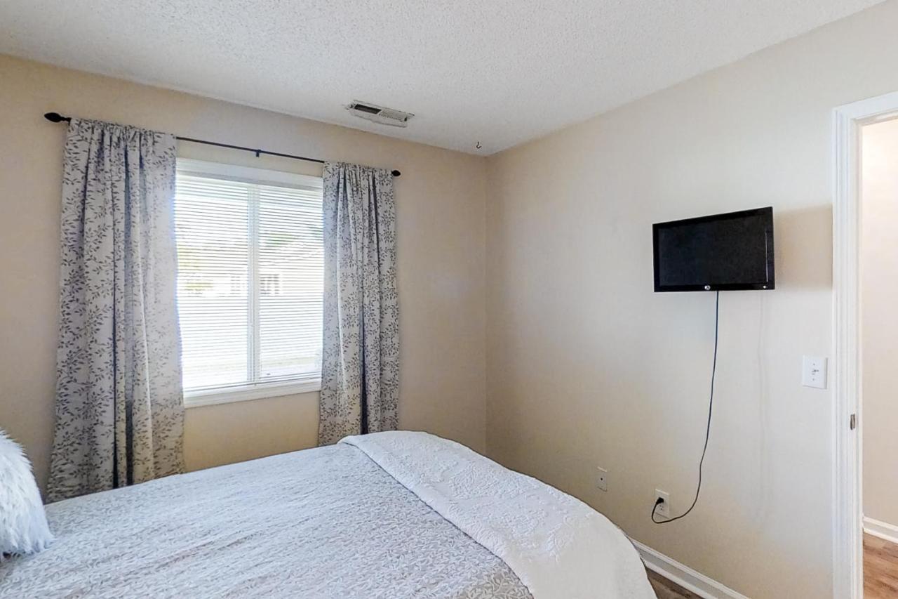 Apartment Waterway Landing 210 - D *