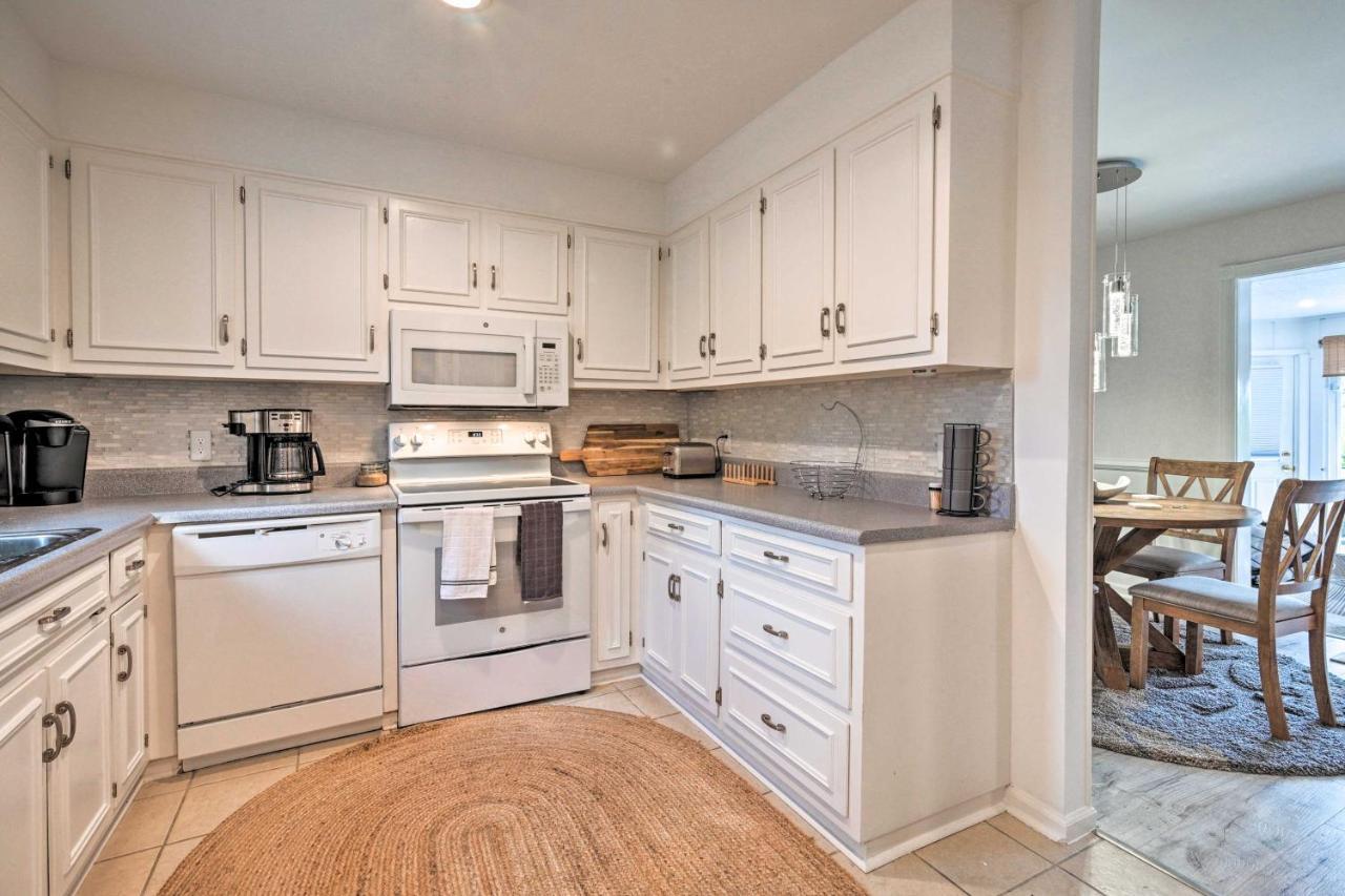 Holiday home Myrtle Golf Course Escape About 2 Mi To Beach! Myrtle Beach
