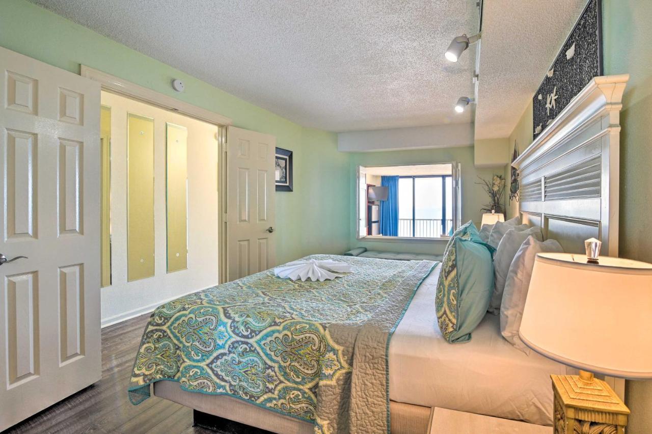 Oceanfront, Pools! *