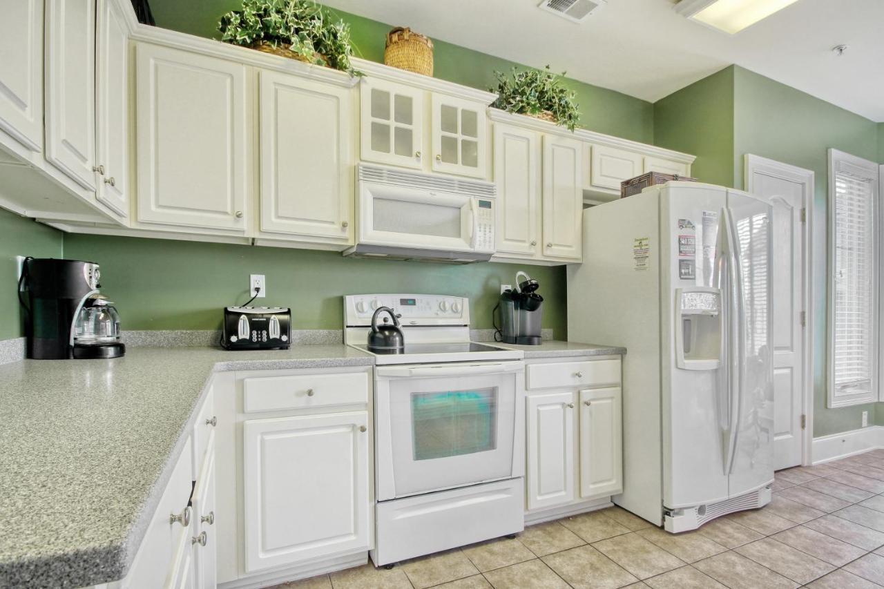 Apartment Edge Water 632