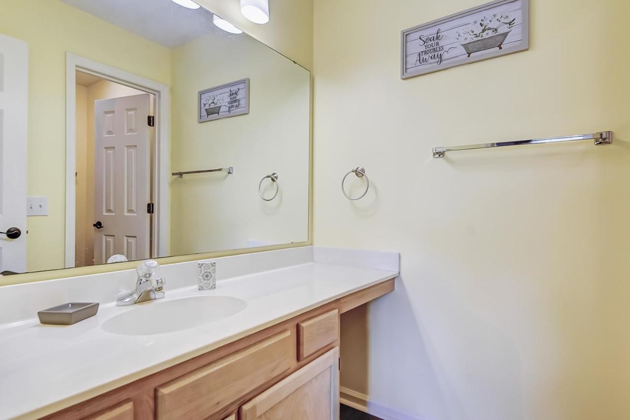 Coastal Compass Apartment