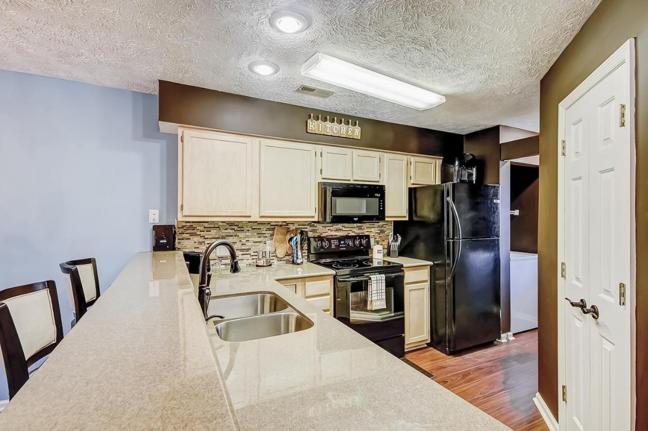 Coastal Compass Apartment