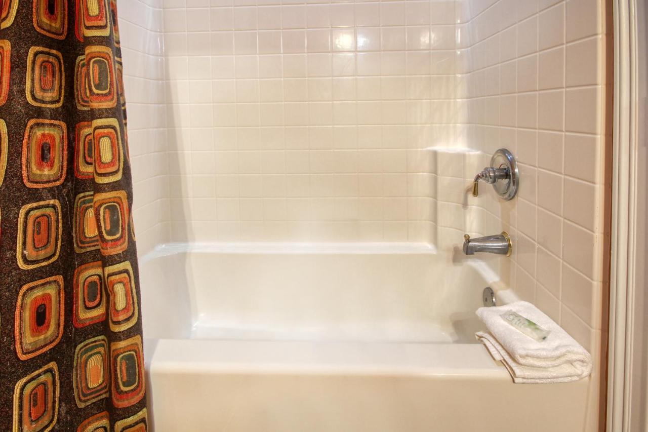 Apartment Edge Water 632