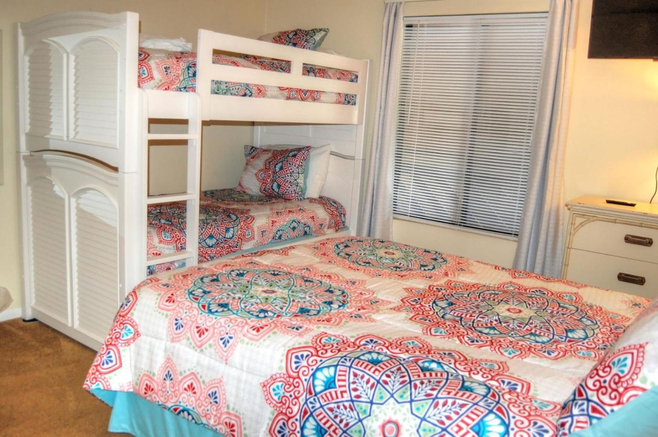 Heron Pointe A6 Apartment *