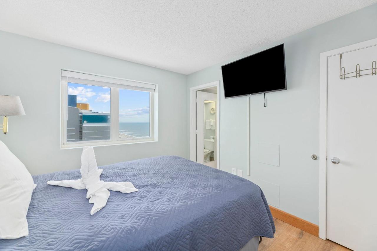 Beachfront With Ocean View - Near Boardwalk! Apartment