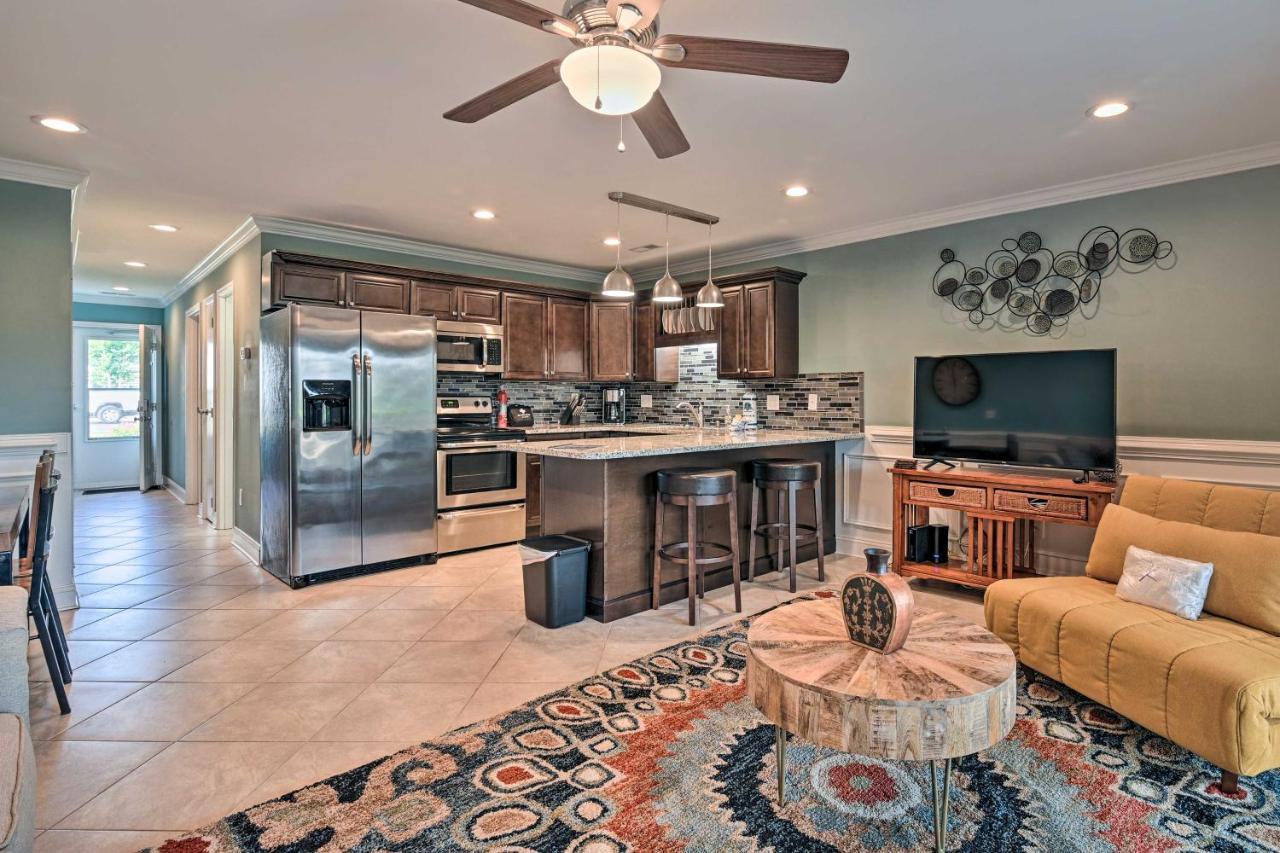 Breezy First-floor About 2 Mi To Surfside!
