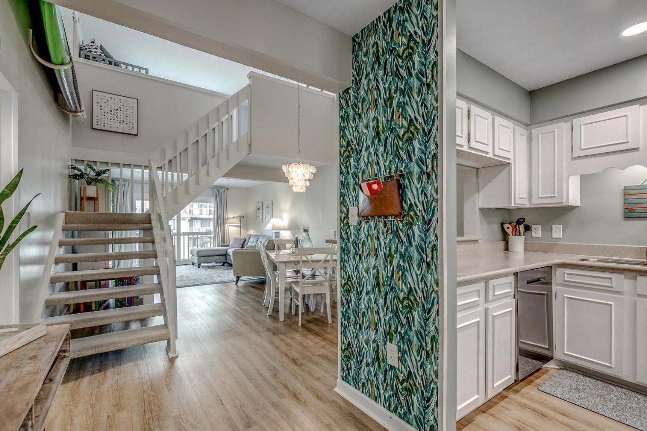 Large Family Friendly - Steps To The Beach! Holiday home *