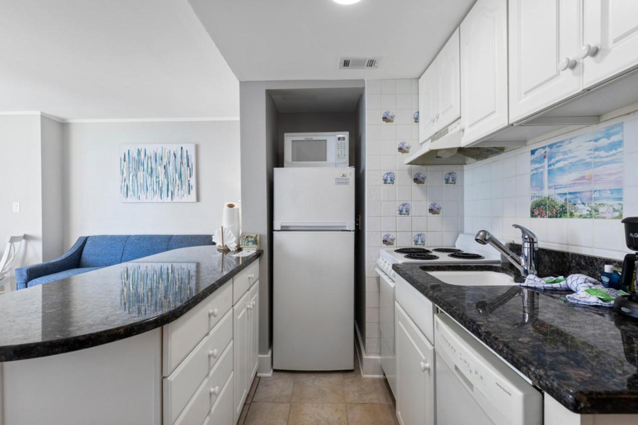 Hosteeva 1-bedroom Meridian Plaza With Ocean View *