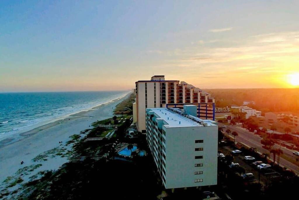 *all New & Awesome View*king Bed*pools*hot Tubs*lazy River*m149