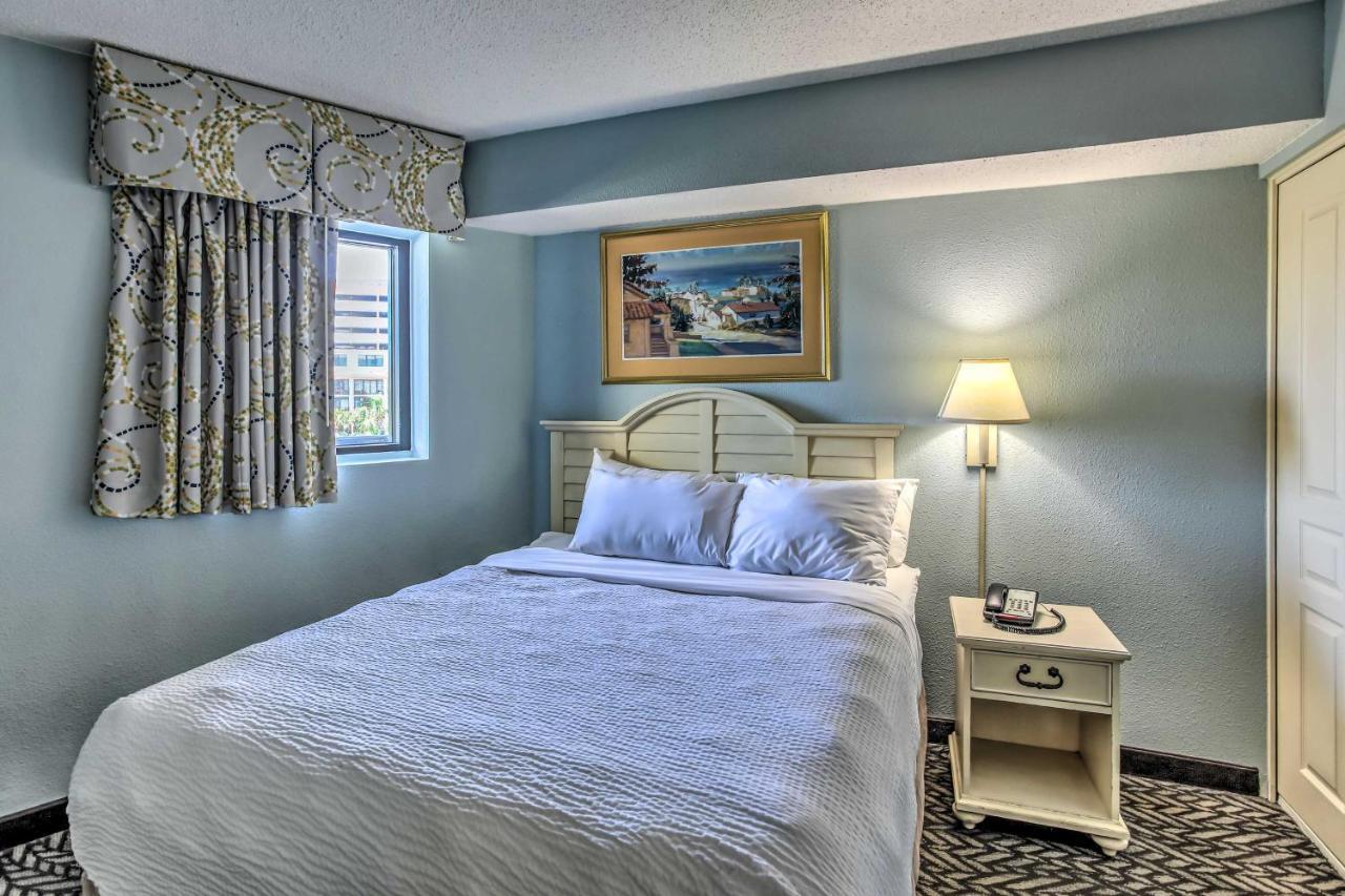 Ocean View And Access To Pool, And *