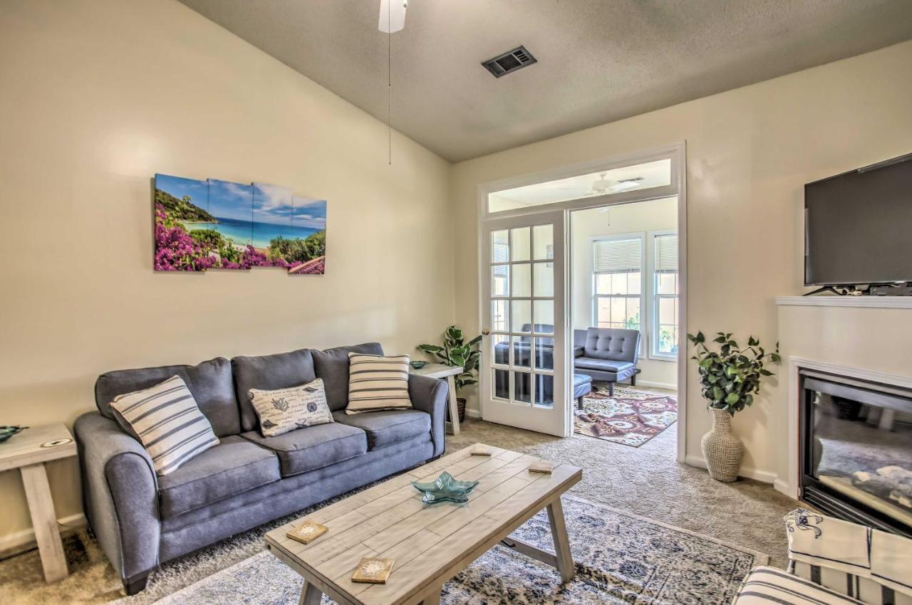 Savannah Shores With Amenities 1 Mi To Beach!
