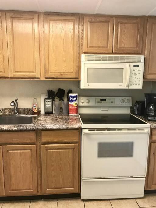 Wow View - King Bed - Many Pools - Water Amenities To Enjoy - M114 Apartment Myrtle Beach