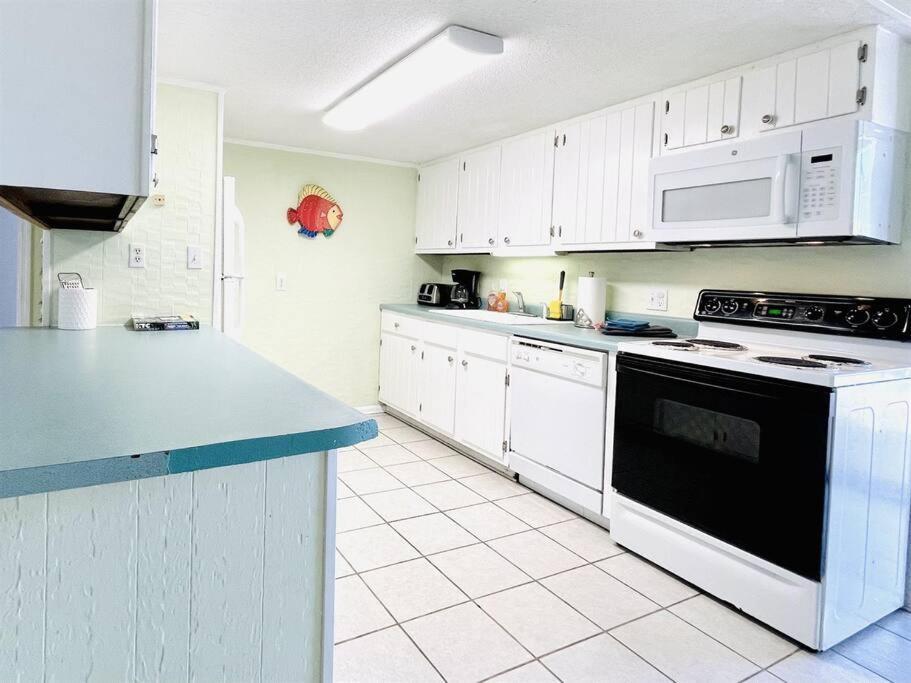 Apartment Oceanfront House On The 2 Kings 4br 4ba 2nd Floor Of Triplex Sleep 12 Pgp2 *