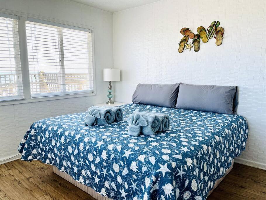 Oceanfront House On The 2 Kings 4br 4ba 3rd Floor Of Triplex Sleep 12 Pgp3 * Myrtle Beach