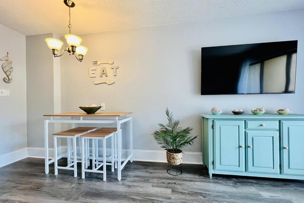 Apartment *fresh Myrtle Reno*relax*pools*beach*more*t401 *