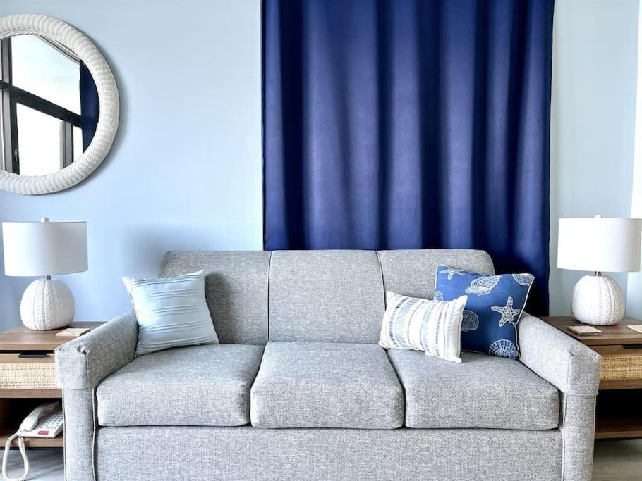 *fresh & New Oceanfront*pool*king Bed*omg View*approved Dogs*f22 Apartment Myrtle Beach