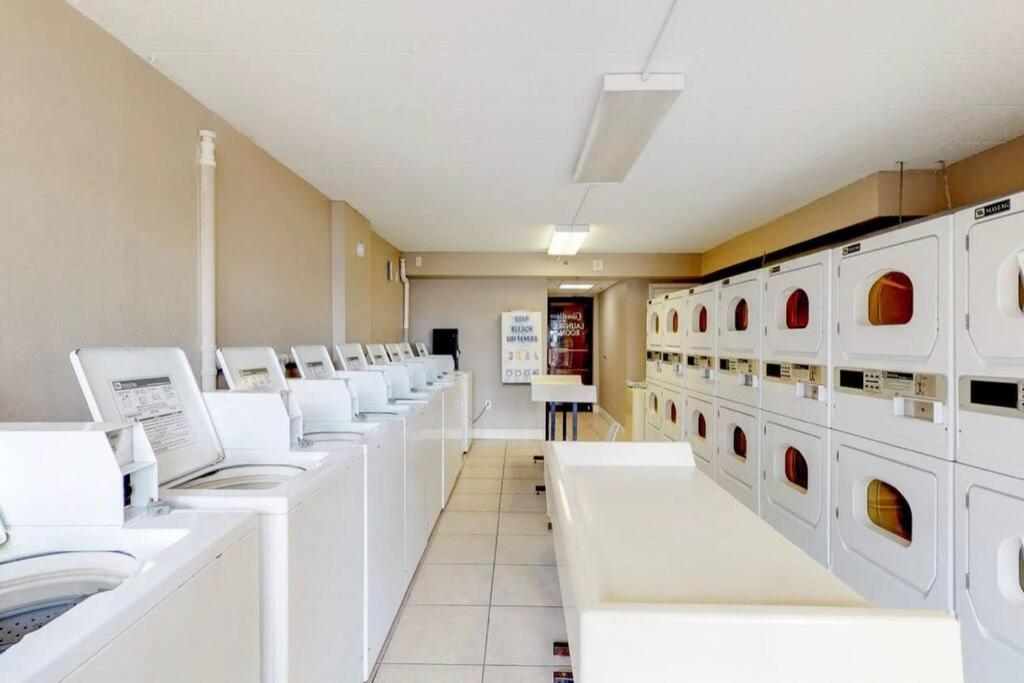 *see The Waves From Your Big Balcony*great Pools, Hot Tubs*h34 Apartment *