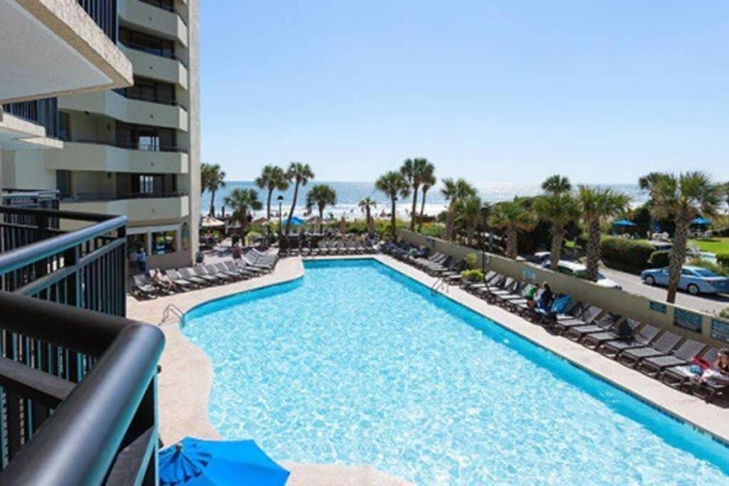 Apartment *oceanfront*king Bed*tons Of Water Amenities*renovated*k126