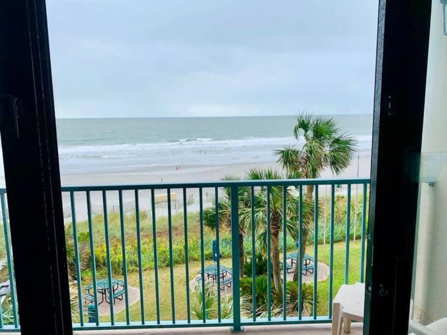 Apartment *see Dolphins From Your Balcony*queen Beds*pools*hot Tubs++*h232 *