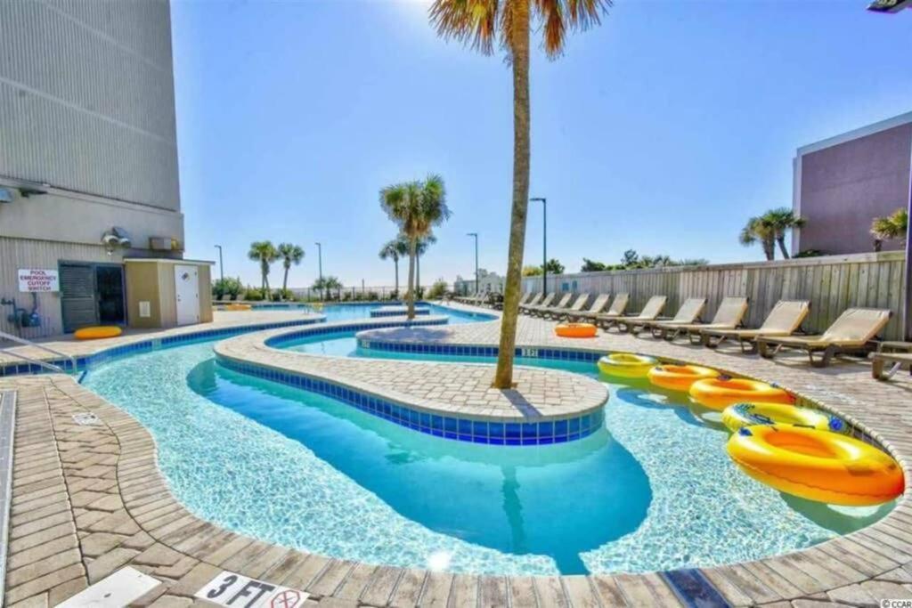 Apartment *see Dolphins From Your Balcony*queen Beds*pools*hot Tubs++*h232